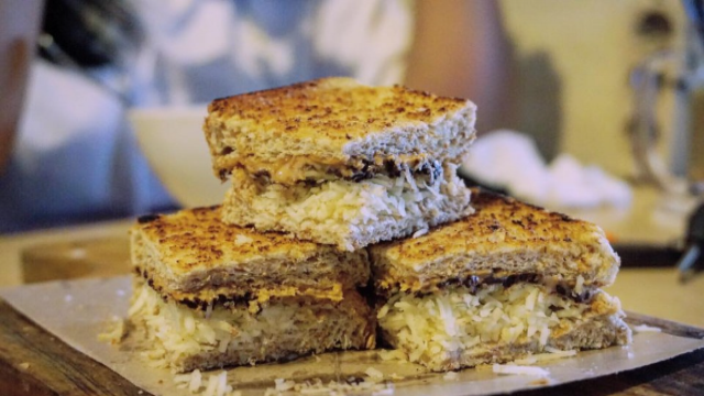 Kuliner Bandung Legendaris yang Musti Dicoba